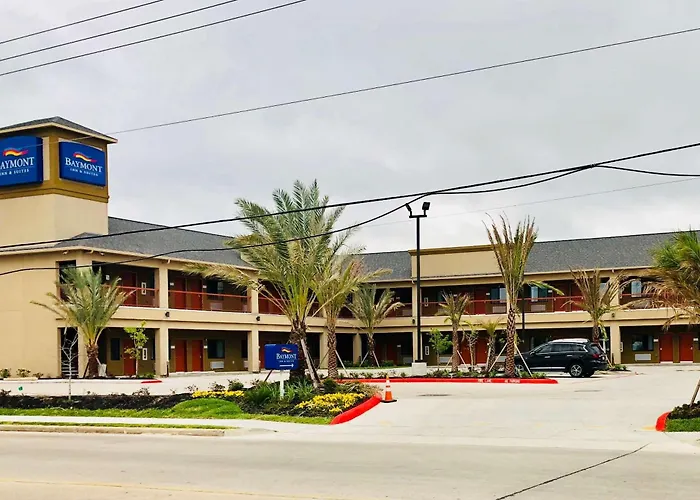 Baymont By Wyndham Houston Hobby Airport Hotel